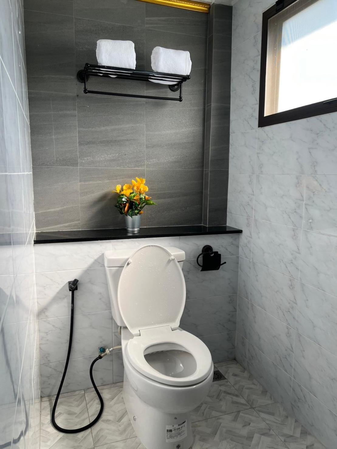 Quinstel Hostel 曼谷 外观 照片